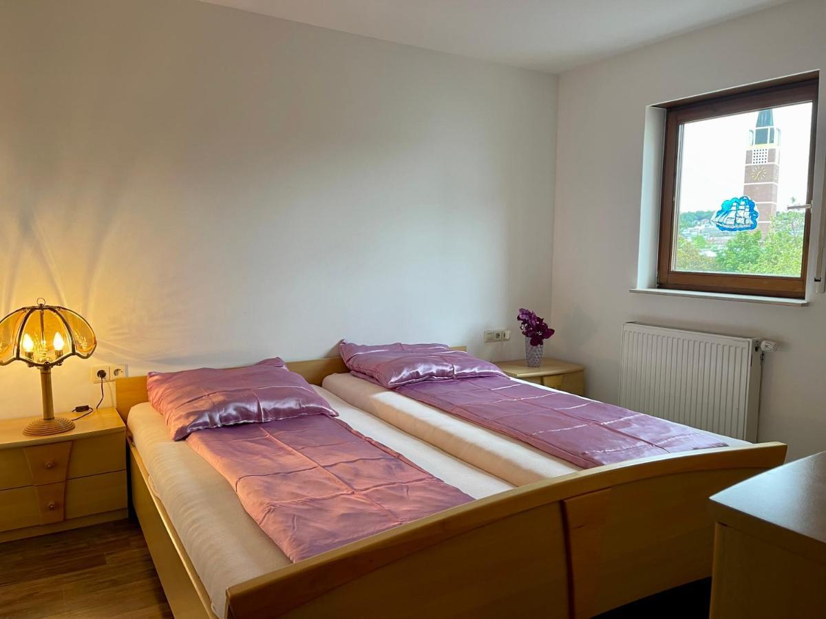 Wunderschoenes Apartment In Der Goldstadt Пфорцхайм Екстериор снимка