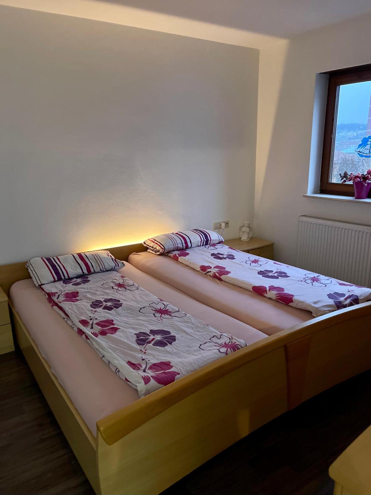 Wunderschoenes Apartment In Der Goldstadt Пфорцхайм Екстериор снимка