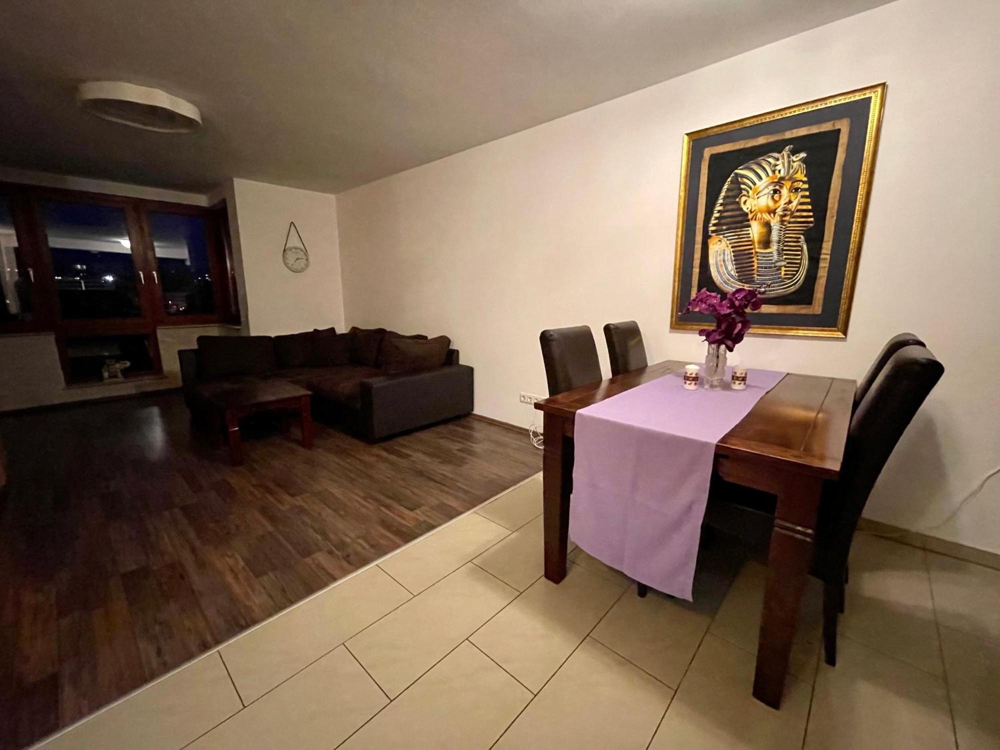 Wunderschoenes Apartment In Der Goldstadt Пфорцхайм Екстериор снимка
